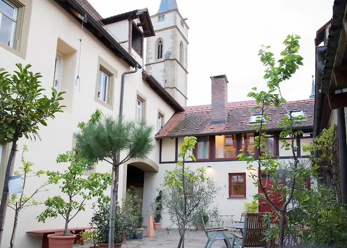 Wenkheimer Hof 公寓 *